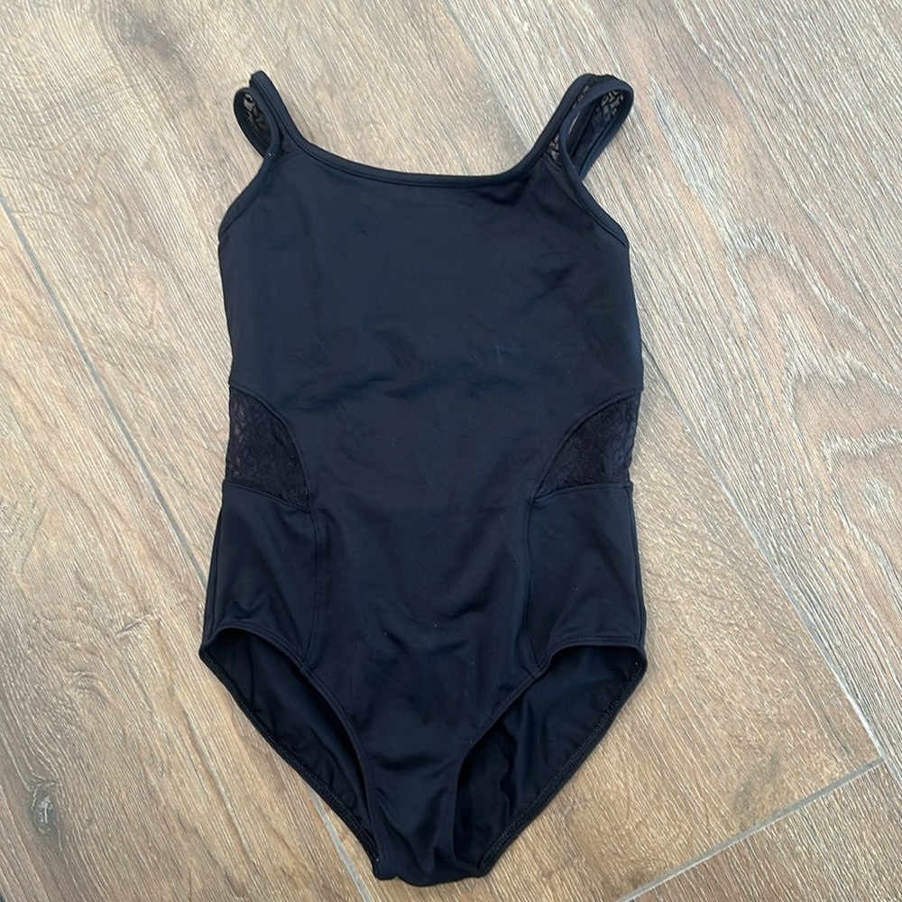 Mirella girls leotard. Size 8-10. Color black.
